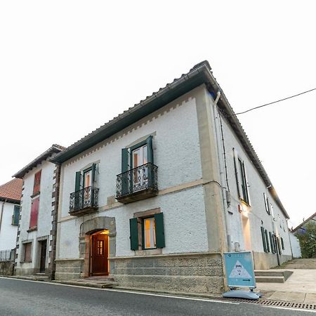 Lorentx Aterpea Burguete Exterior foto