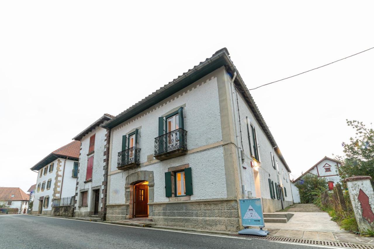 Lorentx Aterpea Burguete Exterior foto